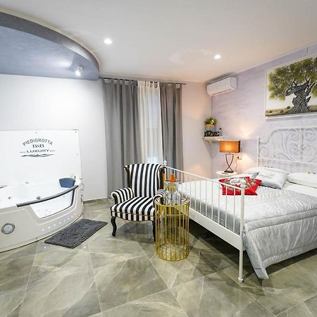 피조 Piedigrotta Magique Luxury B&B 외부 사진