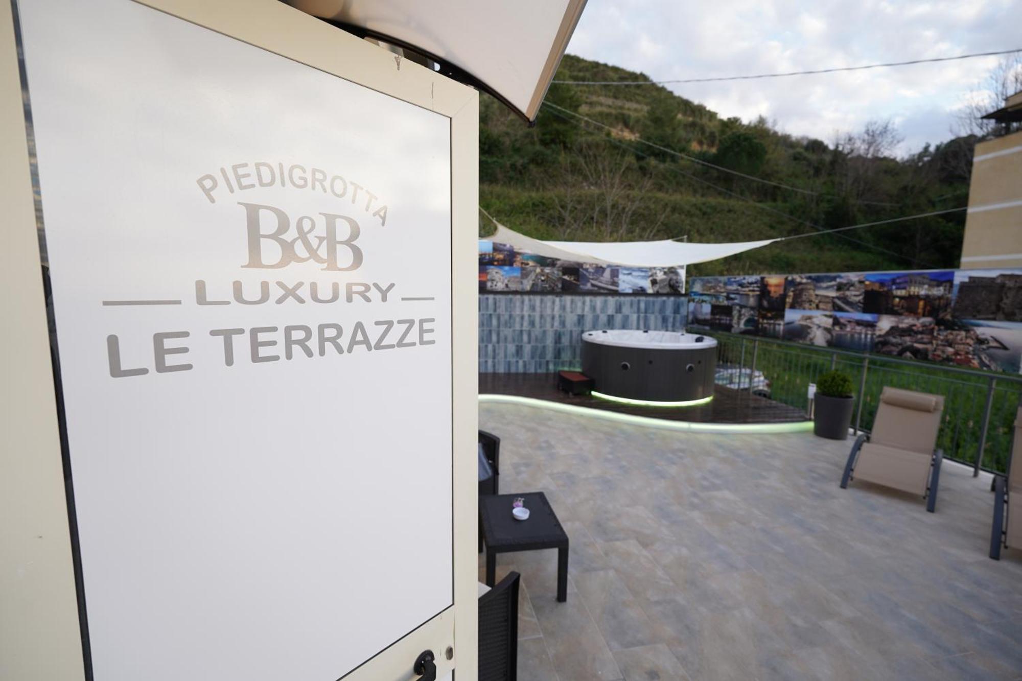 피조 Piedigrotta Magique Luxury B&B 외부 사진